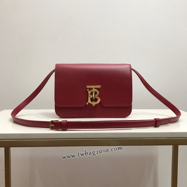 Burberry專門店新款小號TB專屬標識皮革鎖扣包 巴寶莉經典爆款皮革單肩斜背女包 yxb1372